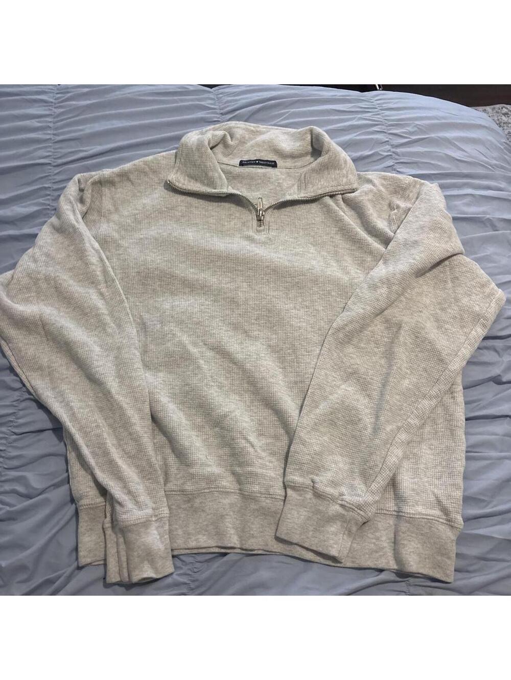 Brandy Melville Women's Grey Sweatshirt